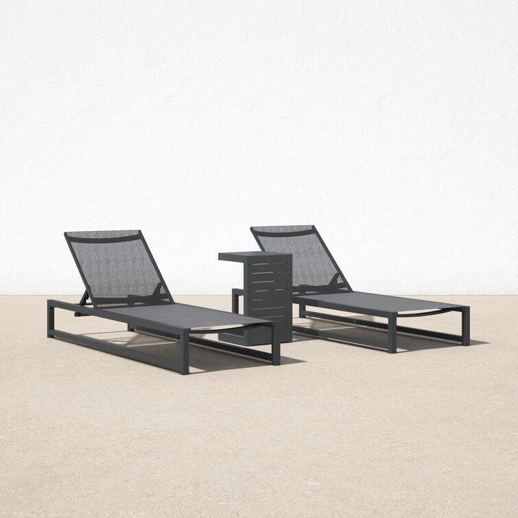 Black metal chaise online lounge outdoor